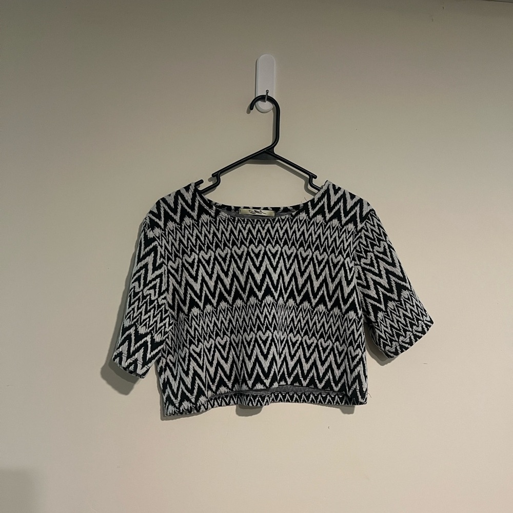 ♻️ OMI (?) brand crop top